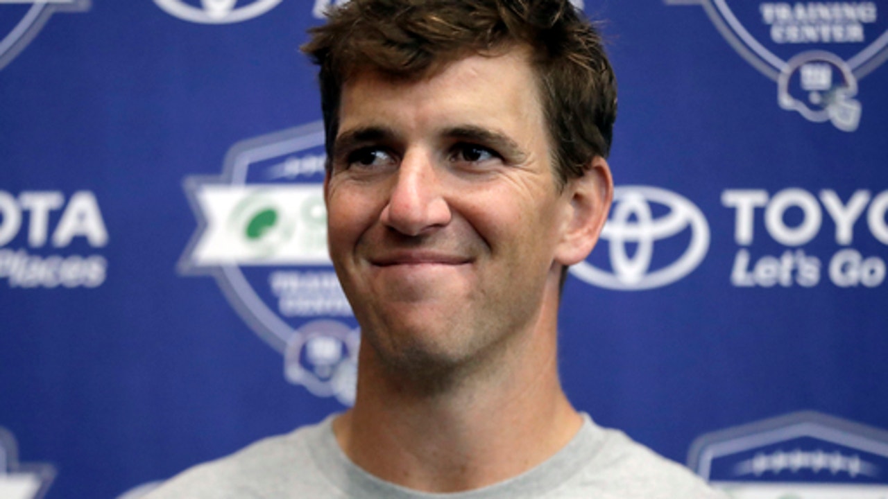 Eli Manning downplays the age factor as Giants open camp